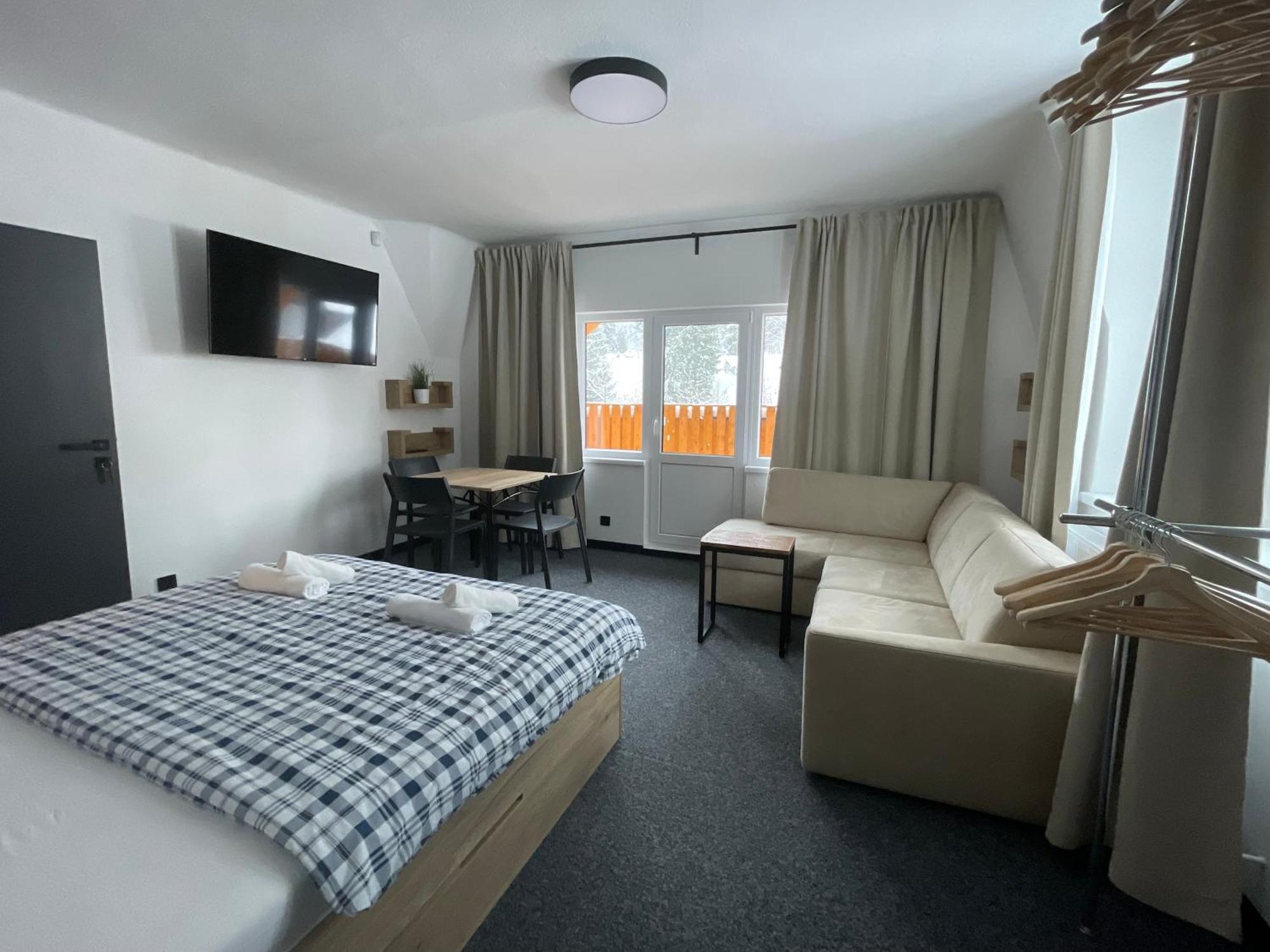 Apartmany Svaty Mikulas ヤンスケー・ラーズニェ エクステリア 写真